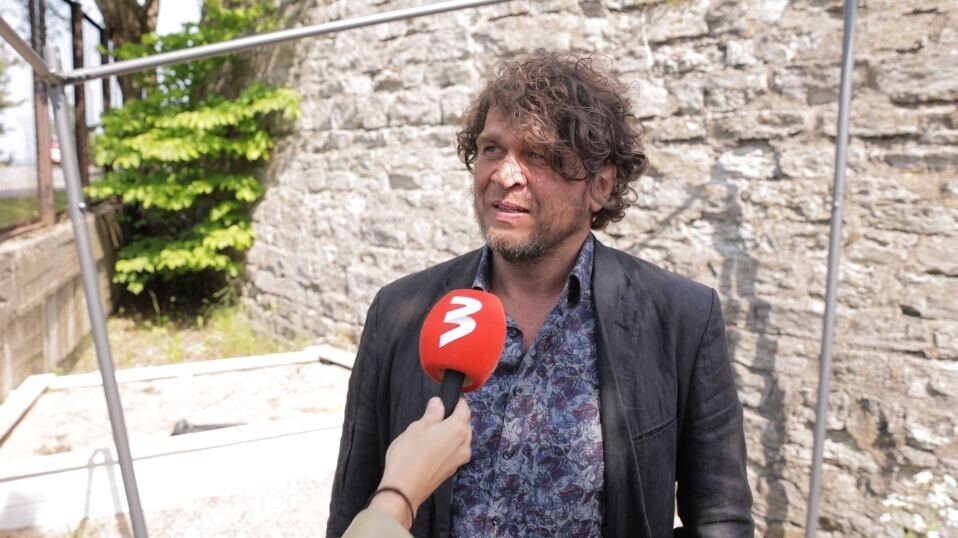 Arbo Tammiksaar kehastab uues seriaalis külajoodikut: mängin seda, kes ma  hingelt olen