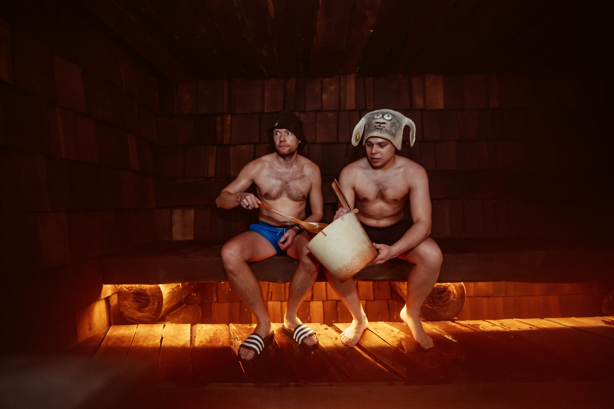 Ühes saunas veedeti korraga minimaalselt viis minutit.