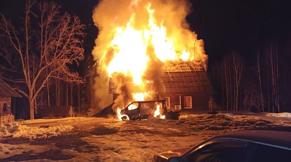 „Trăim zi de zi și încercăm să facem asta să se întâmple.”  O familie numeroasă și-a pierdut casa într-un incendiu – TV3