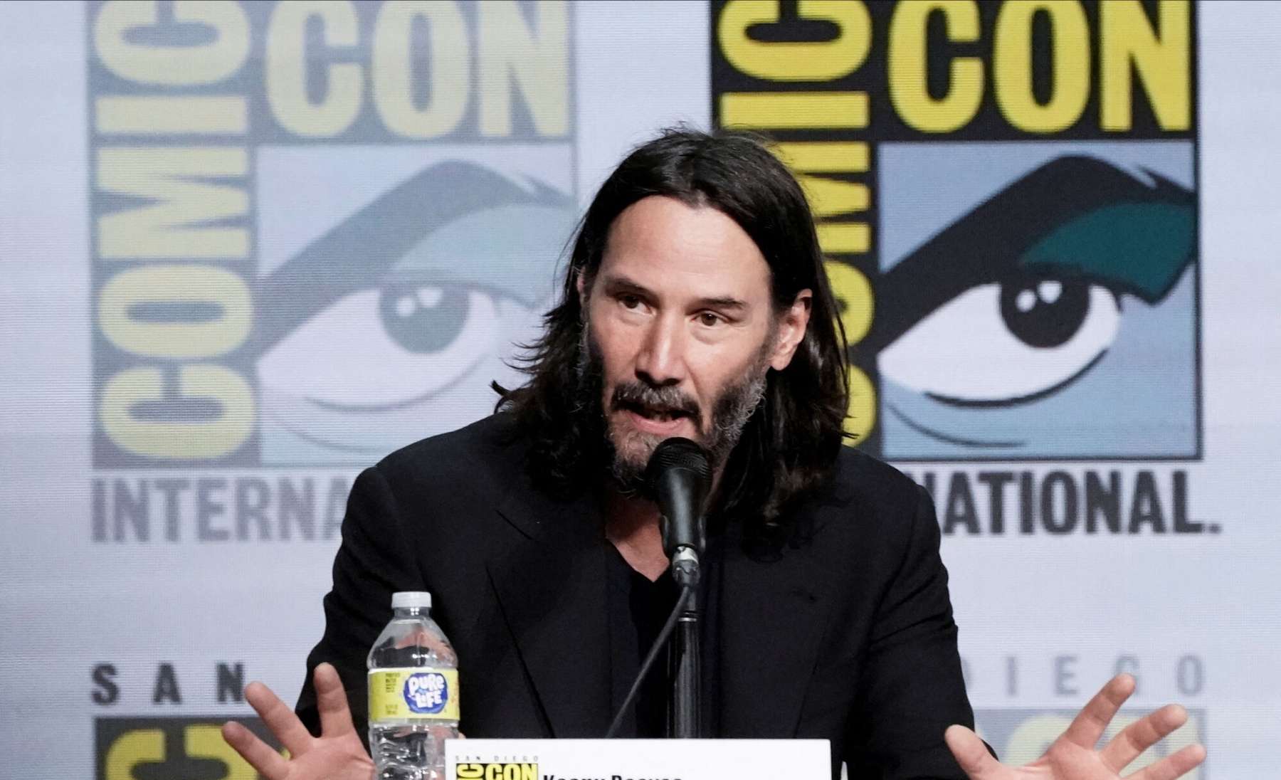 Keanu Reeves