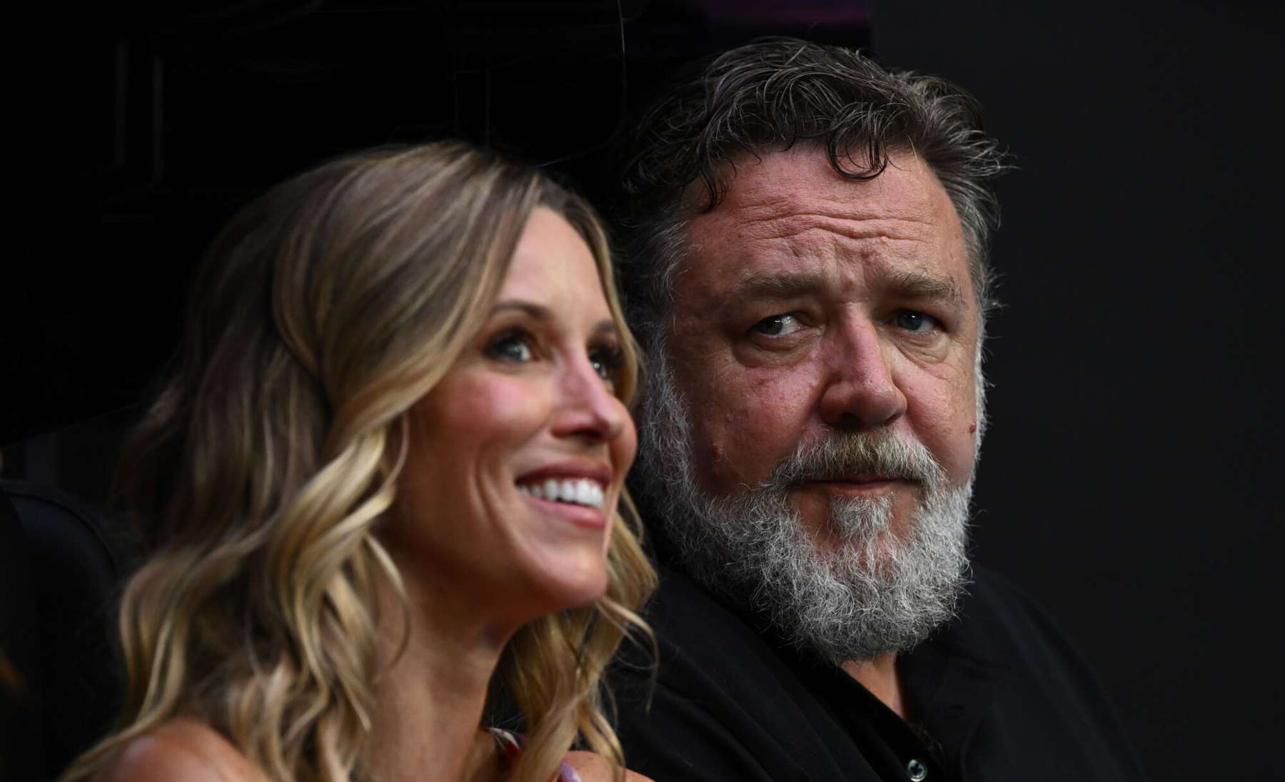 Russell Crowe ja Britney Theriot visati sobimatu riietuse tõttu restoranist välja!