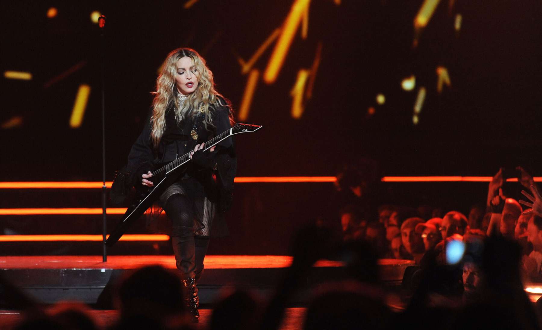 Madonna taustatantsija meenutab laulja karme reegleid