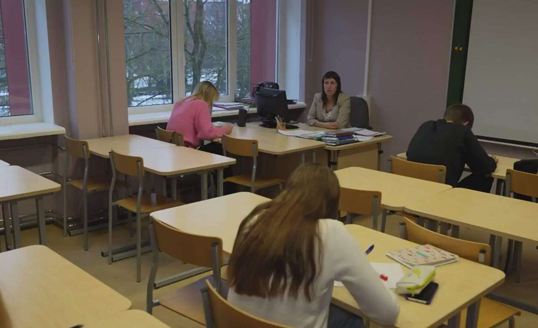 Lastevanemad kardavad, et nende laps pannakse venekeelsesse kooli