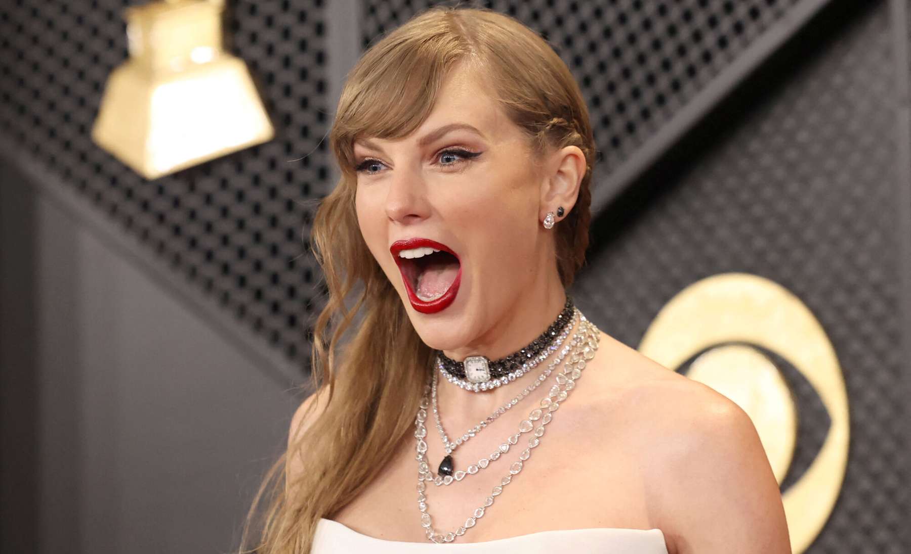 Taylor Swift ostis oma meeskonnale ligi 160 000 dollari eest kingitusi.