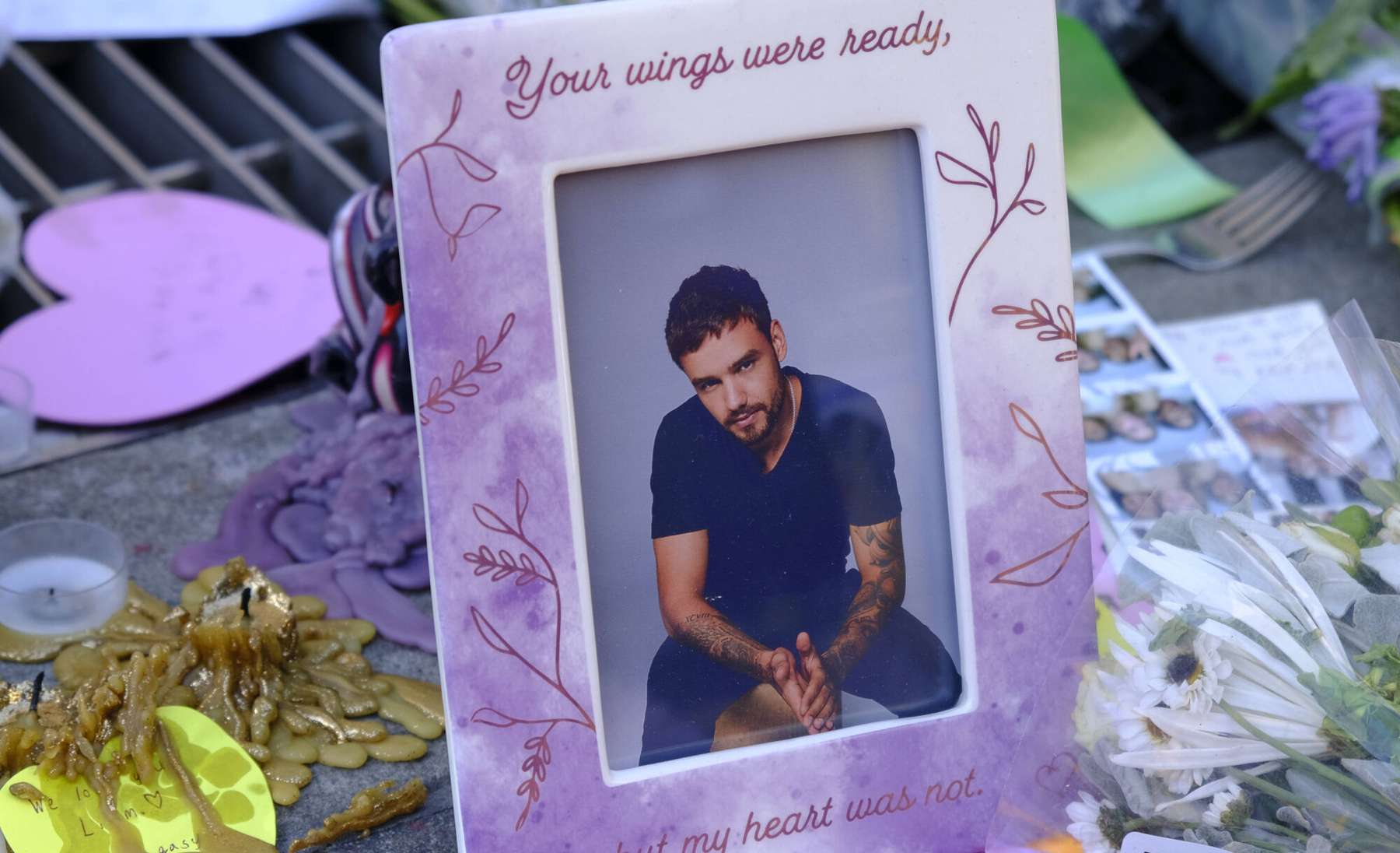 Varalahkunud Liam Payne'i mälestavad fännid üle maailma