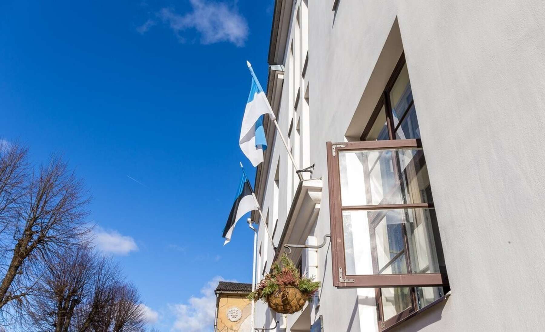 Viljandi linnavalitsuse otsus tekitab linlastes küsimusi.