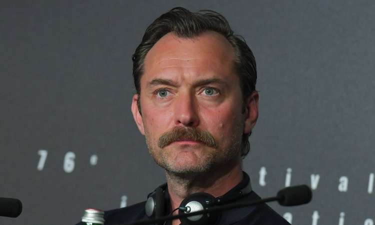 Jude Law kandis filmivõtetel lausa kohutavat parfüümi!