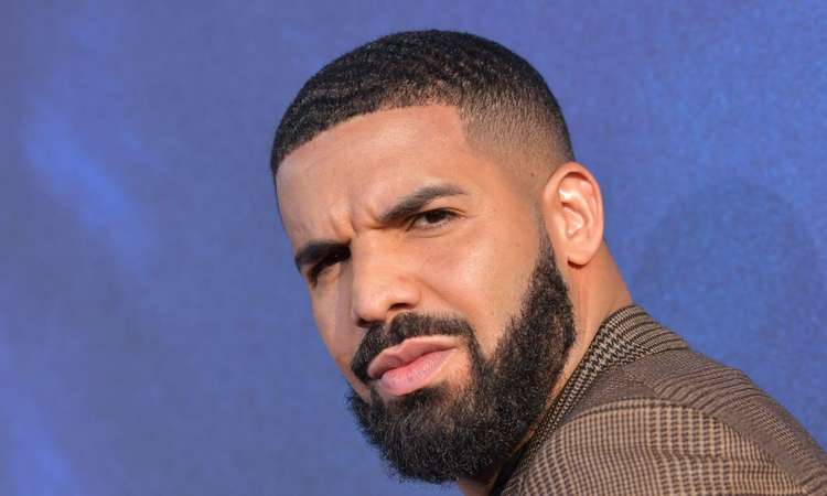 Drake’i tabas otse-eetris piinlik vahejuhtum!