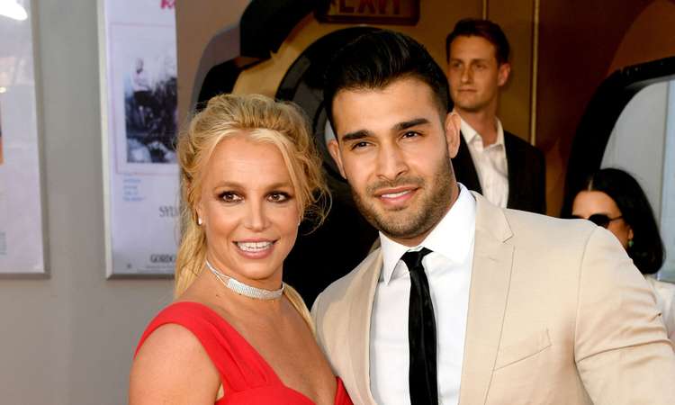 Britney Spears avas oma lahutuse tagamaid.
