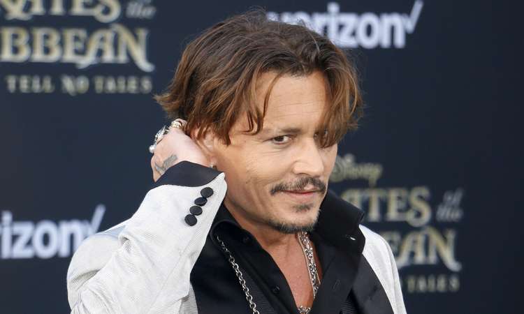 Kuulujutud Johnny Deppi ja Jenny Ortega romantilistest suhetest osutusid valedeks.