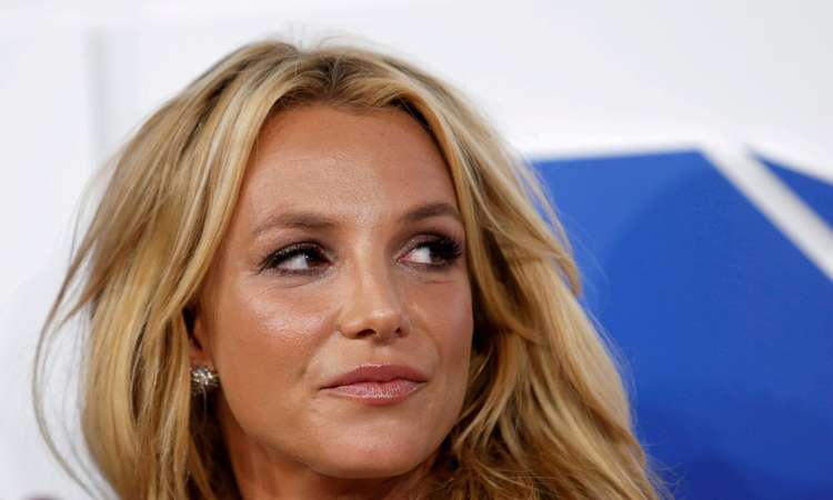 Britney väidab, et jäi aastaid tagasi Justin Timberlakest rasedaks.