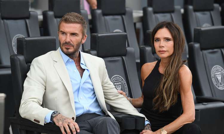 Victoria Beckhami sõnul elas abikaasa David punase kaardi saamist raskelt üle.