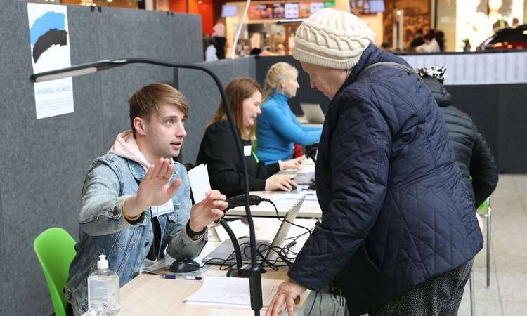 72 protsenti vastajatest toetaks seda, kui kohalikel valimistel oleks valimisõigus ainult Eesti ja Euroopa Liidu kodanikel!