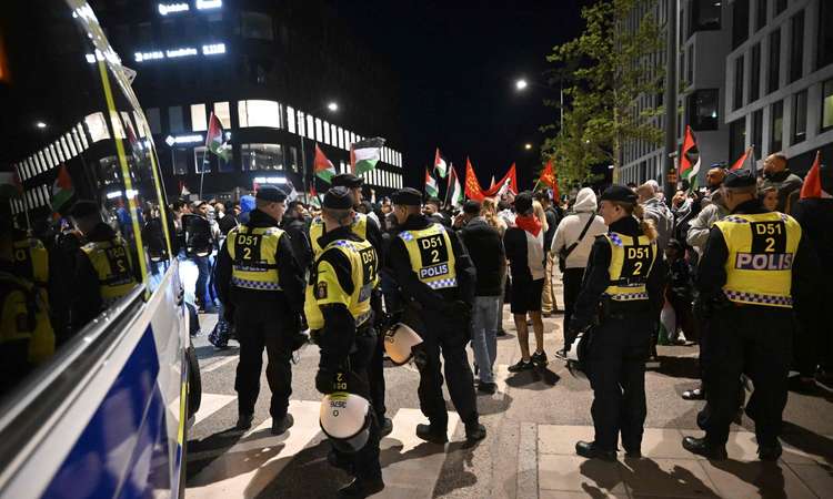 Rootsi politsei tõrjus meeleavaldajad Eurovisioni areenist eemale