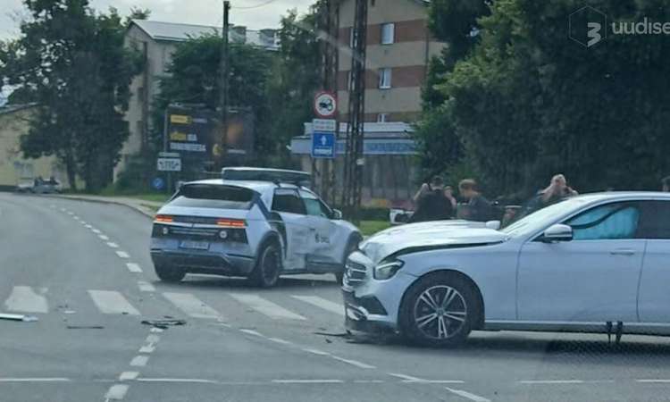 Kas kaugjuhitavad autod polegi ohutud?
