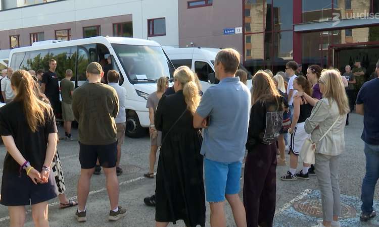TV3 uudised: sel aastal võetakse kaitseväkke vaid vabatahtlikke