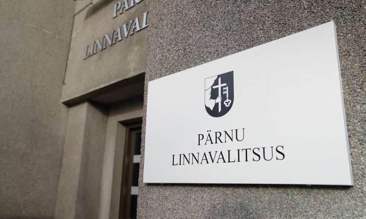 TV3 uudised: Pärnu võimuladvikus lööb tuld: koalitsioon ragiseb koost 22.07.2026 Pärnu linnavolikogu olukord on nukker. Linnavolikogu esimees Andrei Korobeinik süüdistab linnapea Kristel Voltenbergi nii koalitsiooni arutelu katkestamises kui ka kokkulepete rikkumises. Reporter: Triine Tagamets
