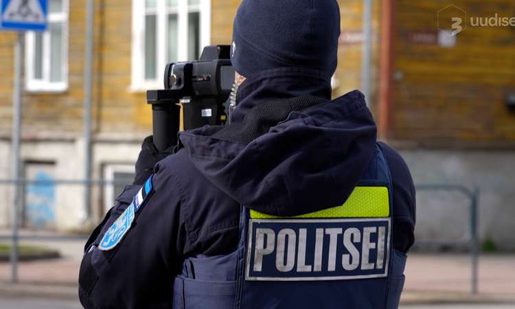 TV3 uudised: kiiruse ületamine muutub lihtsamaks? Politsei leevendas mobiilsete kaamerate sekkumiskünnist