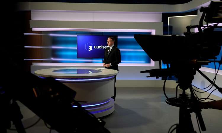 TV3 uudised: uudiste tiim rahvusvahelisel uudiste päeval: elame ja hingame uudiseid 28.09.2026 Täna on rahvusvaheline uudistepäev. Uurisime, mida uudistest ja nende tootmisest arvavad igapäevaselt selle eest hea seisvad inimesed TV3-s. Reporter: Allan Muuk