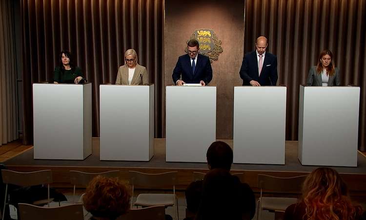 TV3 uudised: teatud palgafondid küll kasvavad, ent riigieelarve jääb defitsiiti 24.09.2026 Riigi rahaline seis on teadagi - pigem kesine. Järgmise aasta riigieelarve on aga peaaegu valmis saanud. Täna tutvustati esimesi tulemusi. Reporter: Marie Kruse