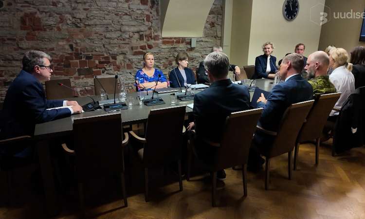 TV3 uudised: Urmas Reinsalu kadunud miljonitest: kahtlaseid lepinguid on veel ja segadust tuleb ainult juurde