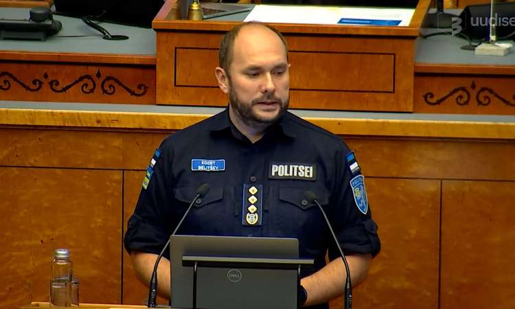TV3 uudised: kas riik nuhib terviseandmetes asjata? PPA peadirektor andis riigikogu ees aru 29.10.2026 Riigikogus toimunud arutelul sattus tähelepanu alla Politsei- ja Piirivalveameti ligipääs inimeste terviseandmetele. Kriitikute sõnul on olnud juhtumeid, kus andmeid on küsitud ilma piisava seadusliku aluseta. Reporter: Sven Soiver
