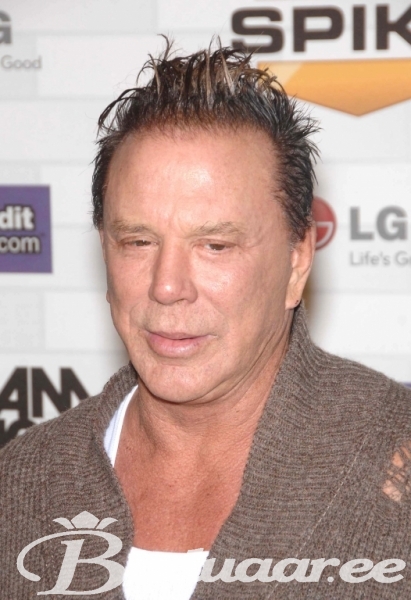 Mickey Rourvh Mickey Rourke loobub filmikarakteri jaoks esihammastest? - Buduaar