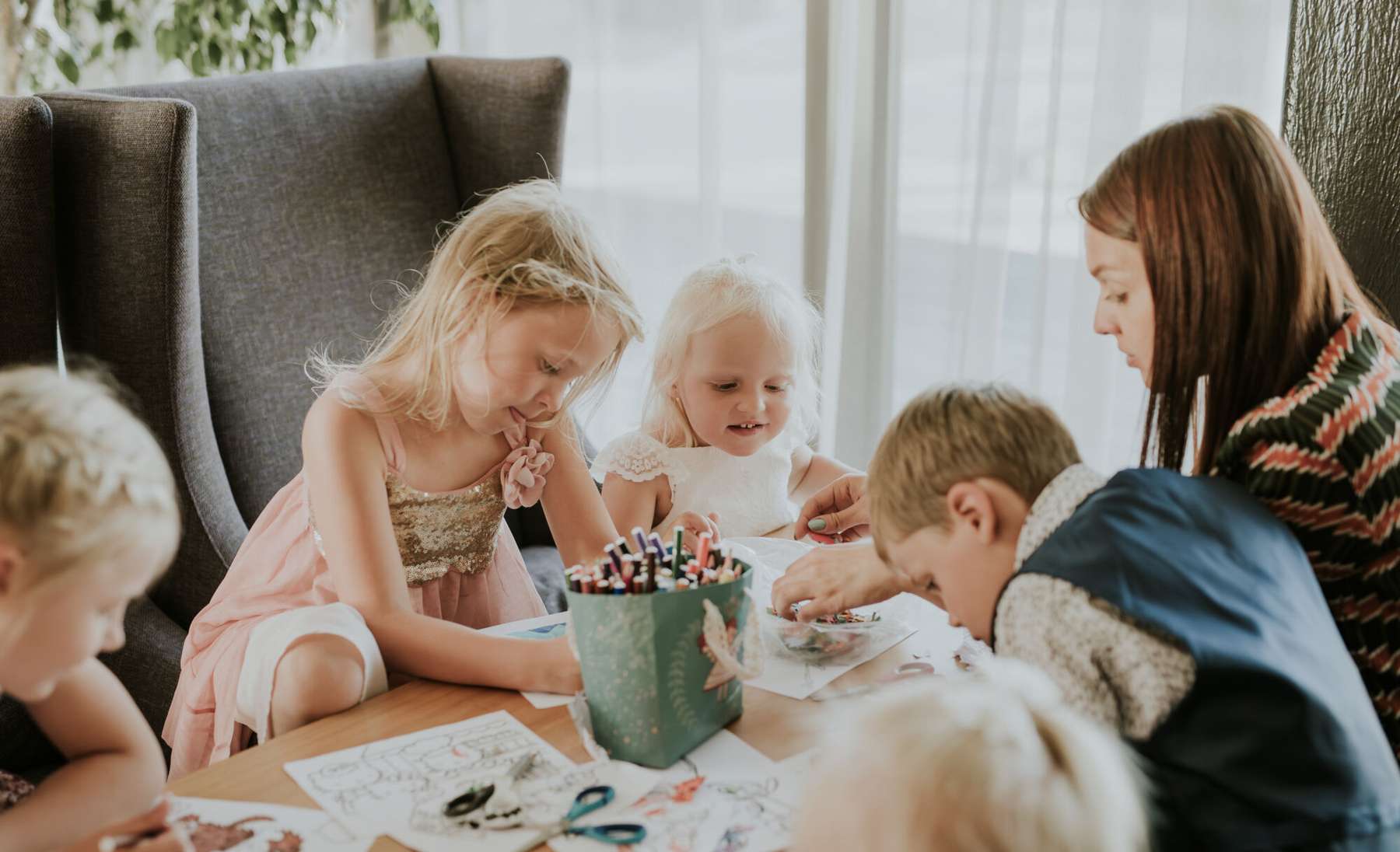 Miks iga lastega pruutpaar vajab oma pulmapäeval lastehaldjat