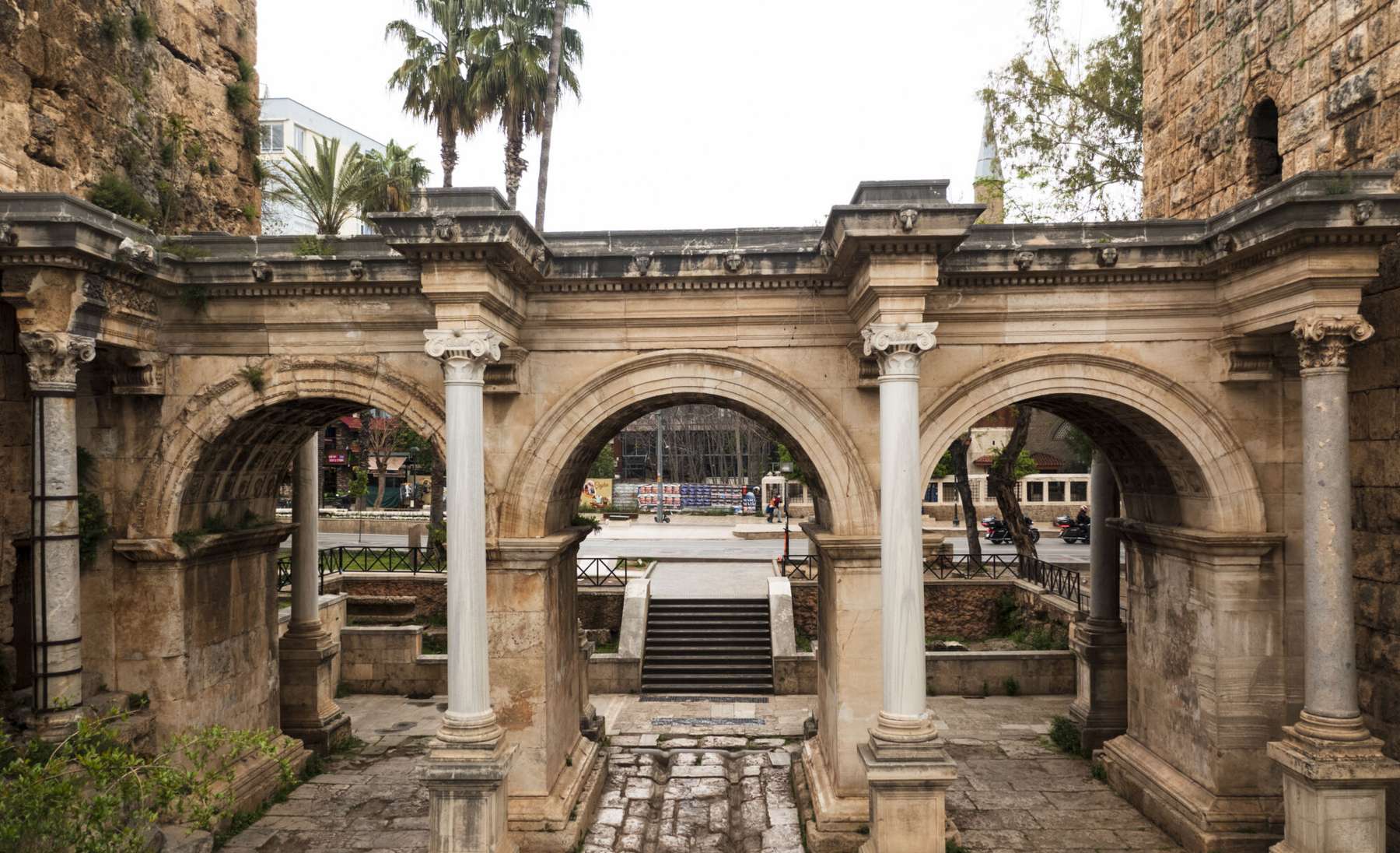 Antalya Kaleiçi Hadriani värav
