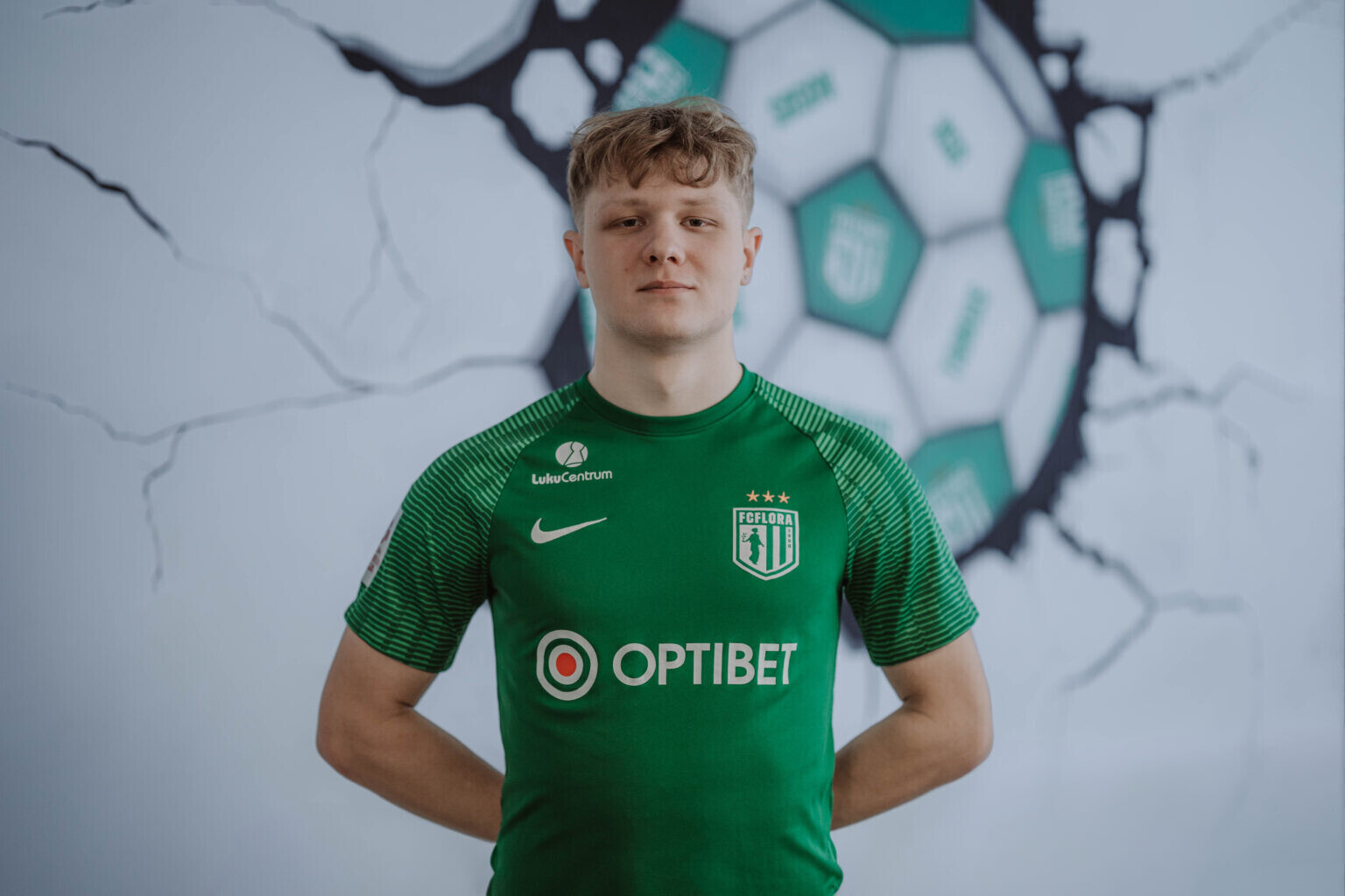 Extremul stânga în vârstă de 17 ani al echipei de tineret a Estoniei s-a alăturat FC Vlora