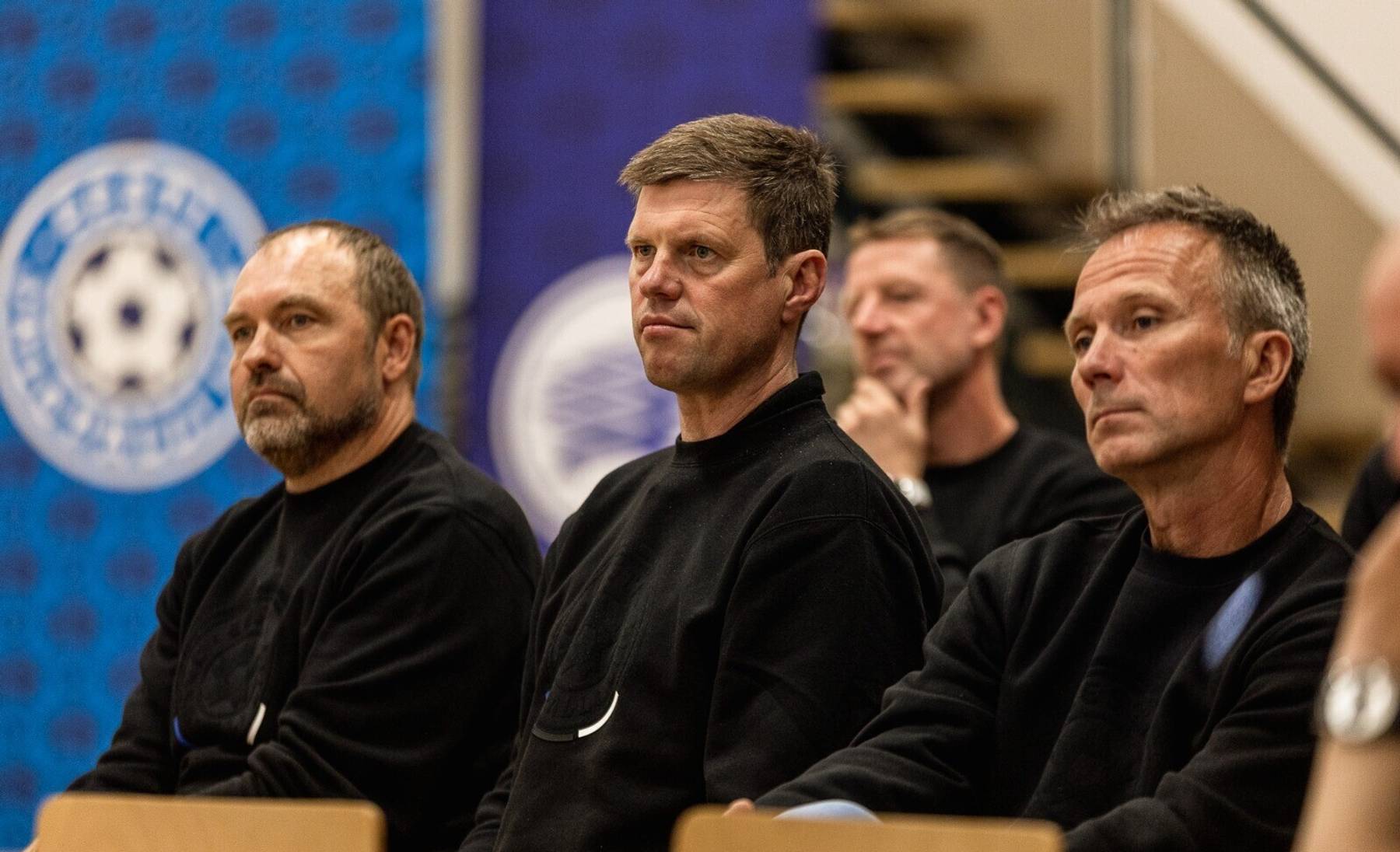Eesti tipptreenerid osalesid jalgpalliliidu korraldatud täiendkoolituspäeval