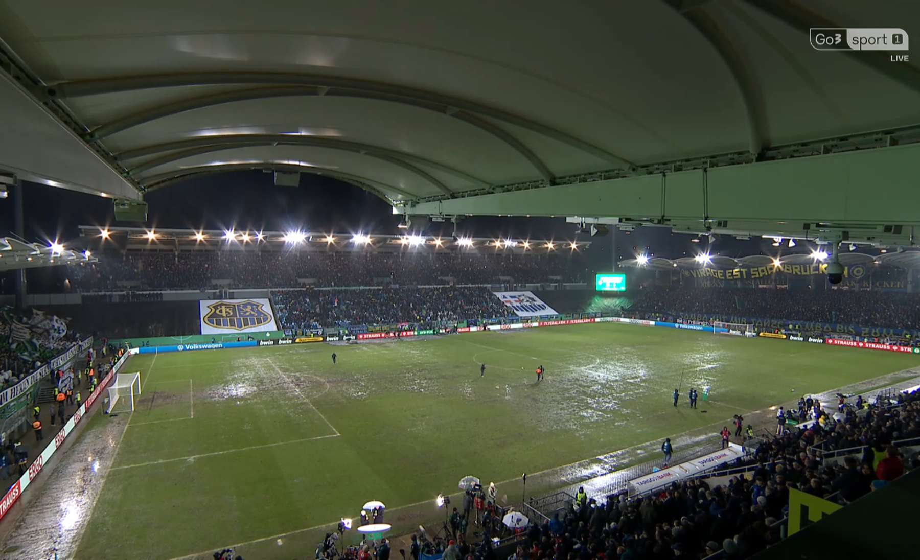Saksamaa jalgpalli karikavõistluste veerandfinaalkohtumine jäi hullude ilmastikolude tõttu ära