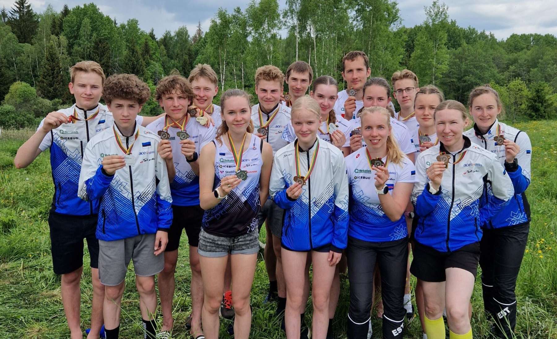 Balti MV 2024 medalid võitnud Eesti koondislased. Pildilt on puudu Grete Johanna Korb ja Uku-Laur Tali