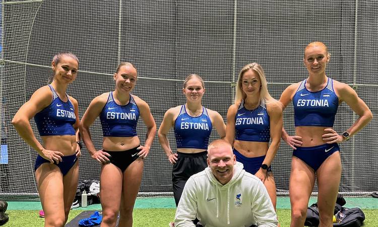 Eesti naiste teatetiim alustas hooaega Soomes
