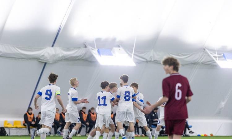 Eesti noormeeste U15 koondis tänases maavõistlusmängus väravat tähistamas