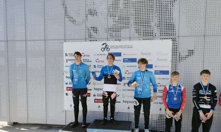 BMX-krossis krooniti juunioride klassides Eesti meistriks Raun ja Mugra